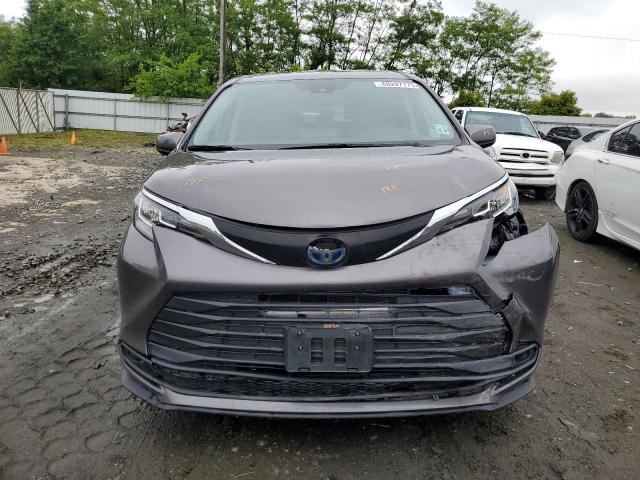 2022 TOYOTA SIENNA LE 5TDKRKEC9NS134331