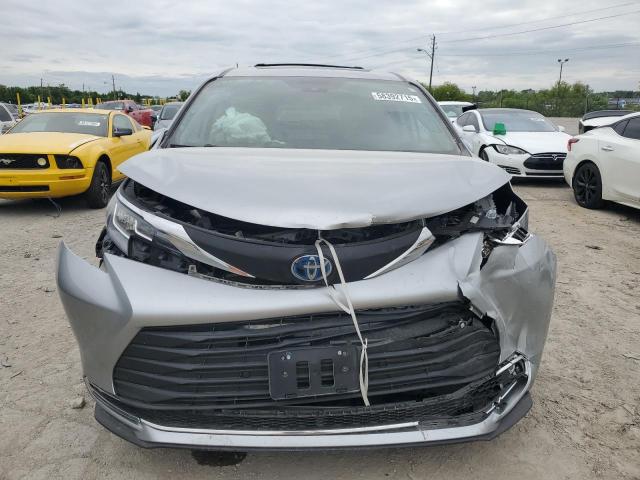2022 TOYOTA SIENNA XLE 5TDYRKEC2NS119776