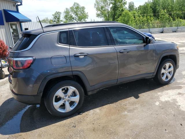 Vin: 3c4njcbb0jt134143, lot: 57228345, jeep compass latitude 20183