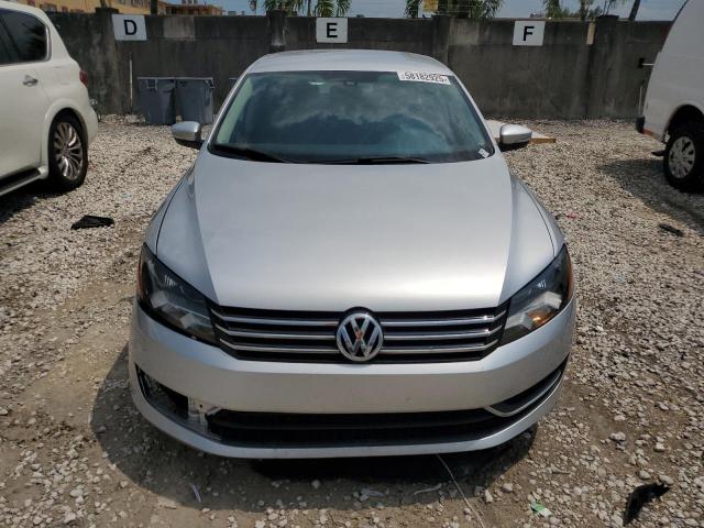 2015 VOLKSWAGEN PASSAT S - 1VWAT7A32FC044986