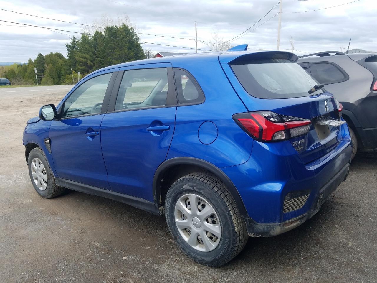 MITSUBISHI RVR ES