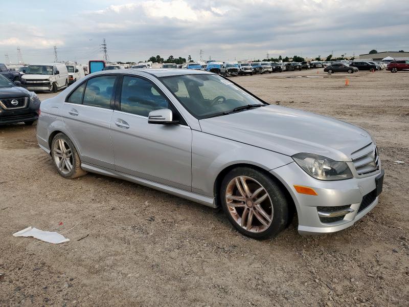 Vin: wddgf4hb8dr278226, lot: 58236585, mercedes-benz c-class 250 20134