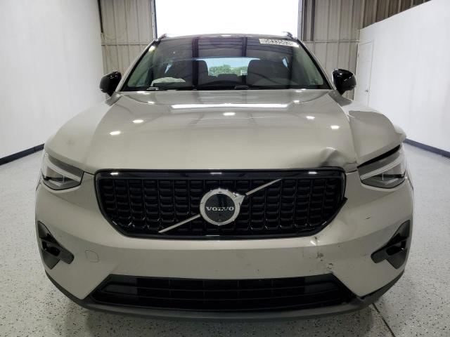 2025 VOLVO XC40 PLUS YV4L12UC9S2511205