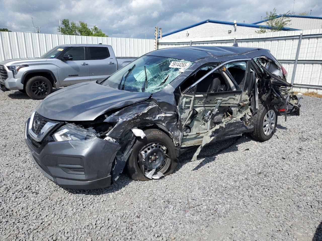 NISSAN ROGUE S
