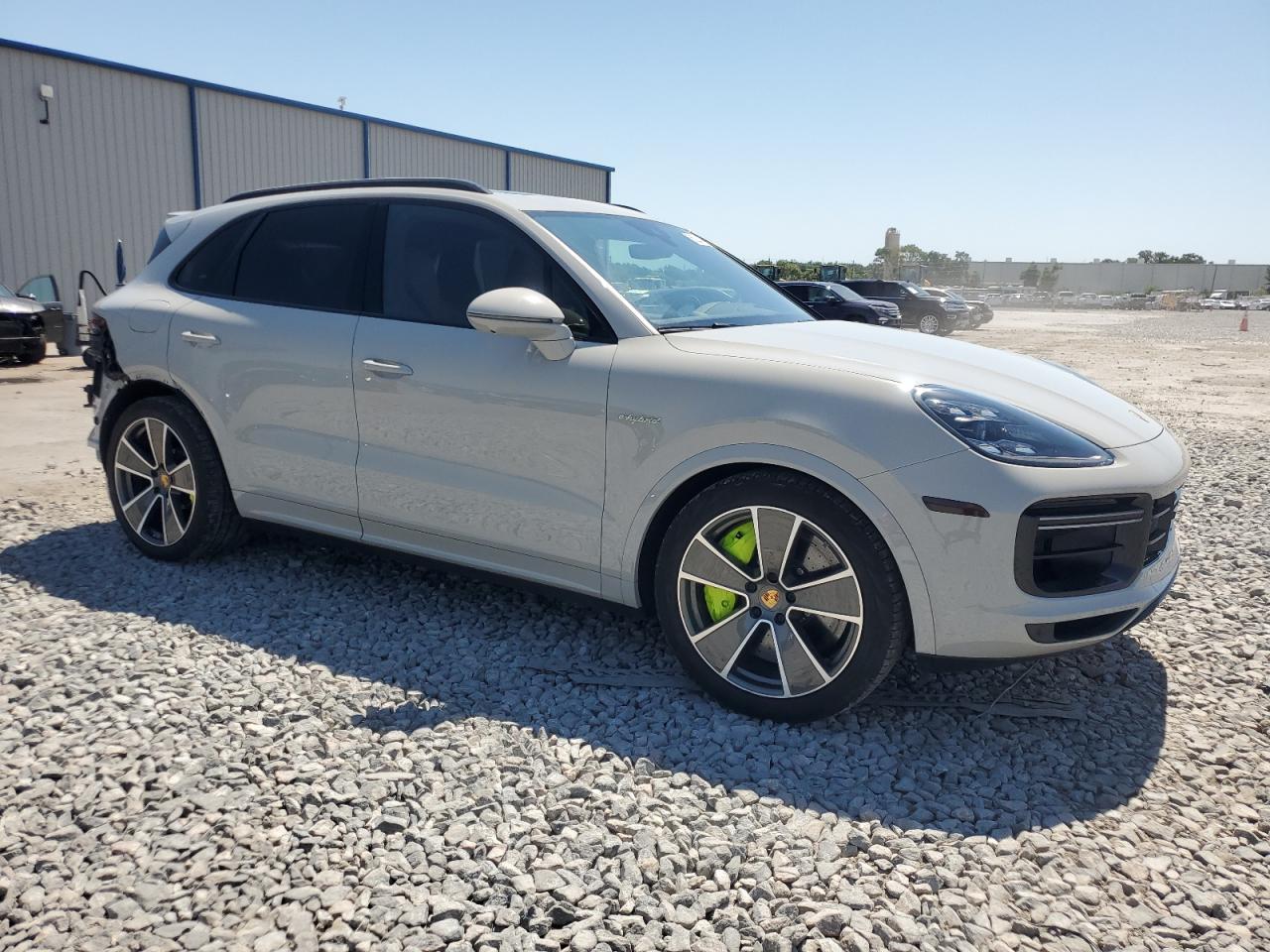 PORSCHE CAYENNE TURBO S E-HYBRID