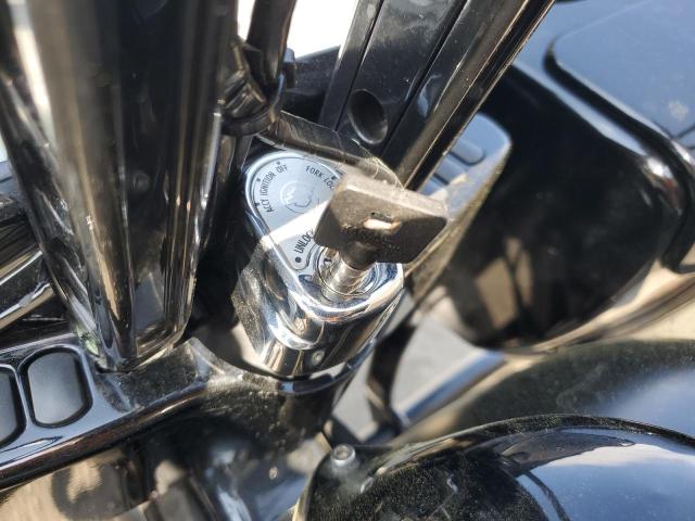2015 HARLEY-DAVIDSON FLTRX ROAD 1HD1KHM12FB647821