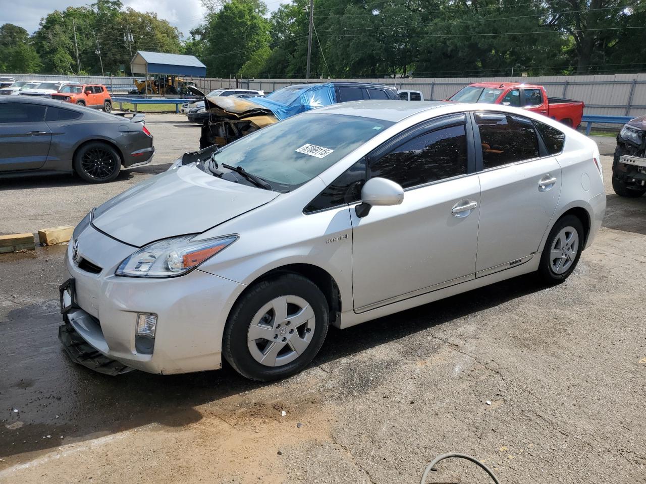 TOYOTA PRIUS
