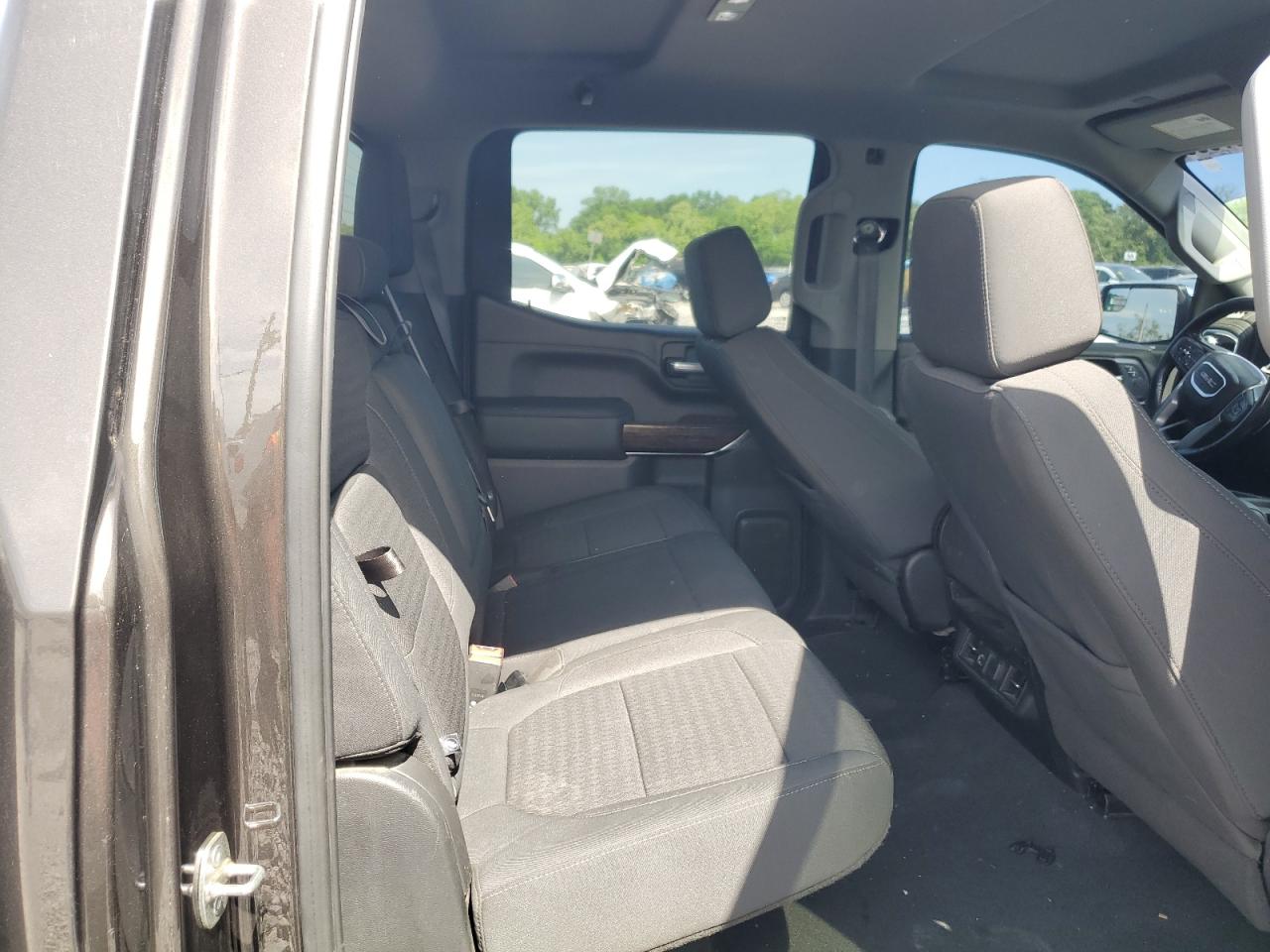 GMC SIERRA 1500 K1500 SLE