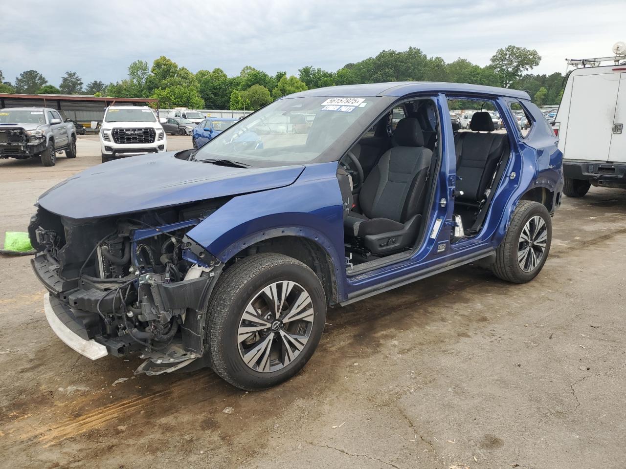 NISSAN ROGUE SV