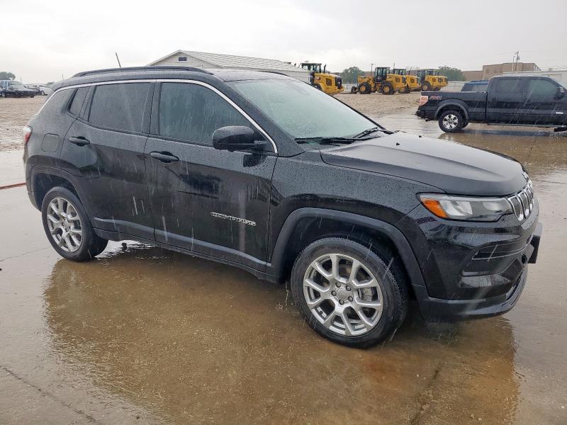Vin: 3c4njdfb8nt215509, lot: 54833275, jeep compass latitude lux 20224