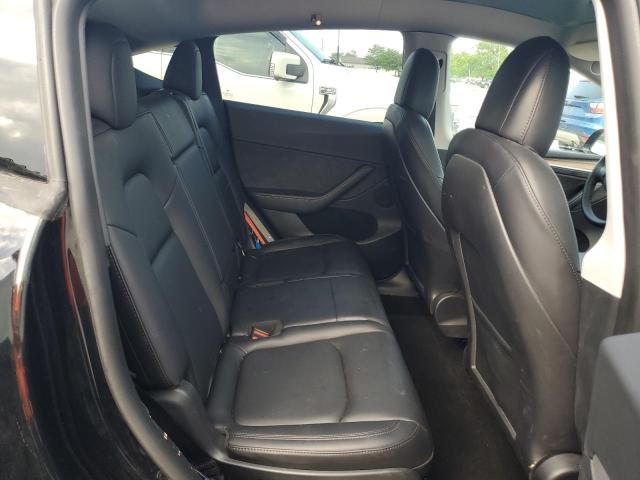 2022 TESLA MODEL Y 7SAYGAEE6NF574381