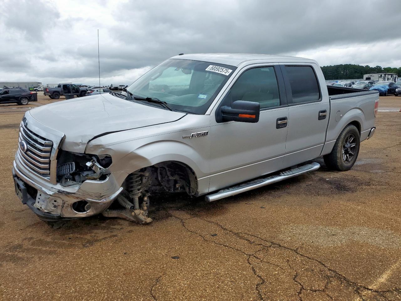 FORD F-150 SUPERCREW