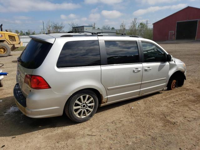 VOLKSWAGEN ROUTAN SEL 2009 2V8HW54XX9R511275 photo #4
