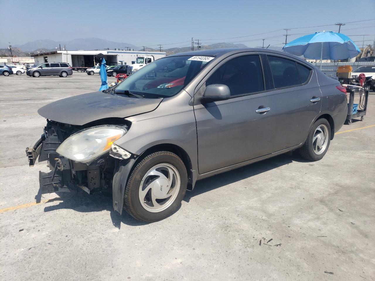 NISSAN VERSA S