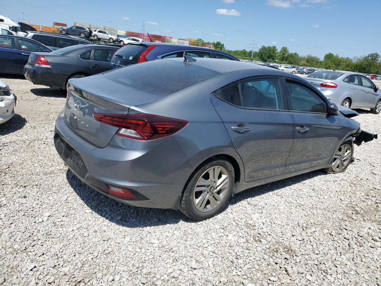 HYUNDAI ELANTRA SEL