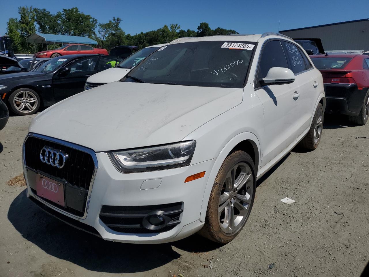 AUDI Q3 PREMIUM PLUS