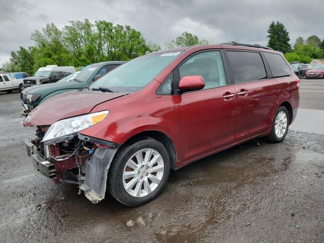 TOYOTA SIENNA XLE