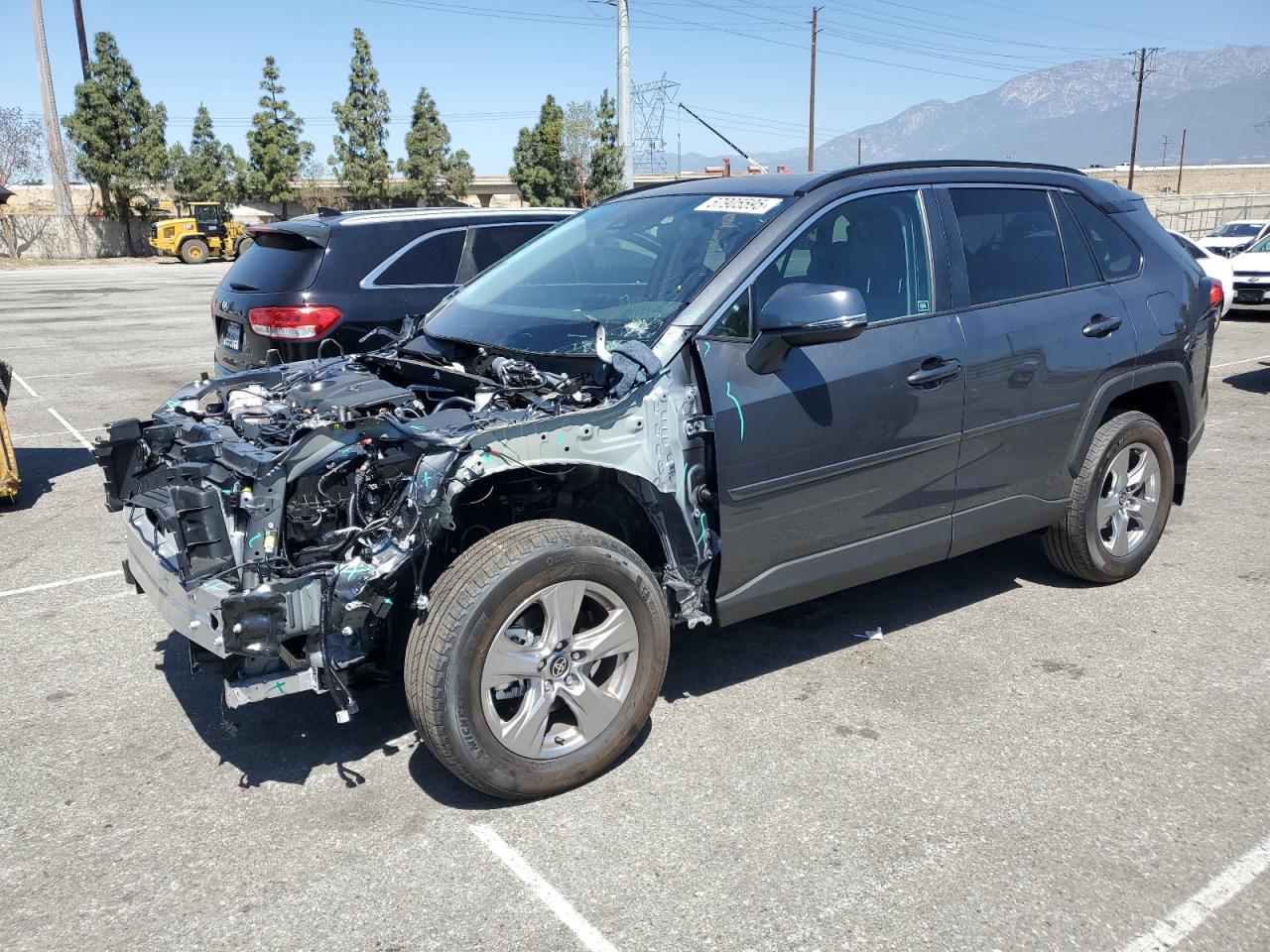 TOYOTA RAV4 XLE
