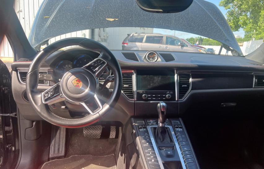 2017 PORSCHE MACAN GTS - WP1AG2A52HLB51548