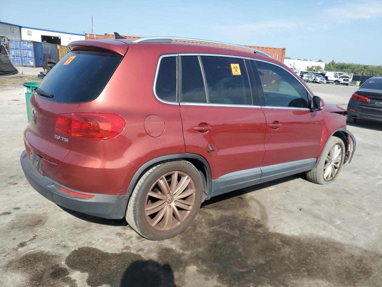Volkswagen Tiguan s 2012