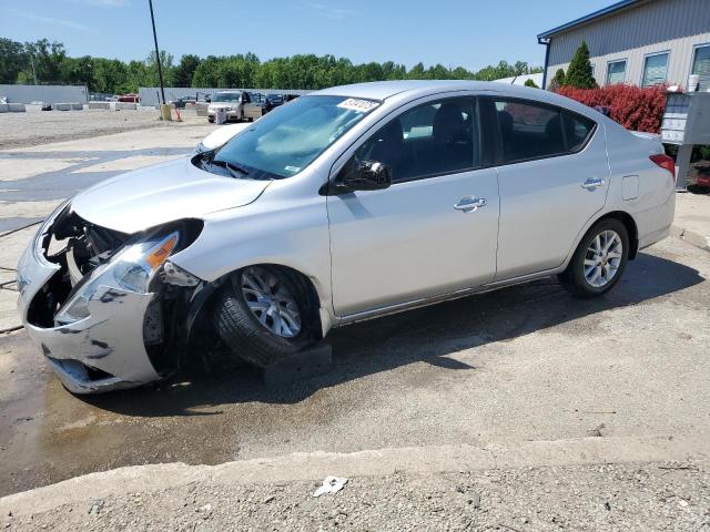 NISSAN VERSA S