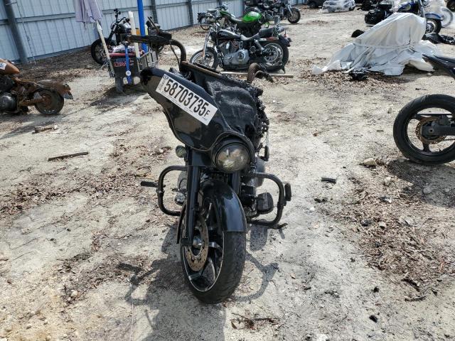 2011 HARLEY-DAVIDSON FLHX 1HD1KBM16BB675113