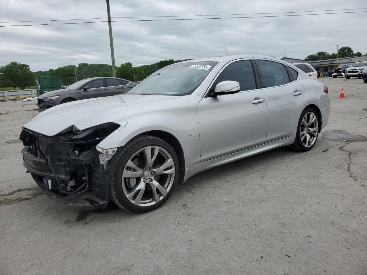 INFINITI Q70 3.7 LUXE