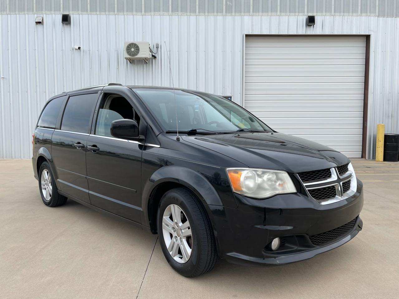 DODGE GRAND CARAVAN CREW