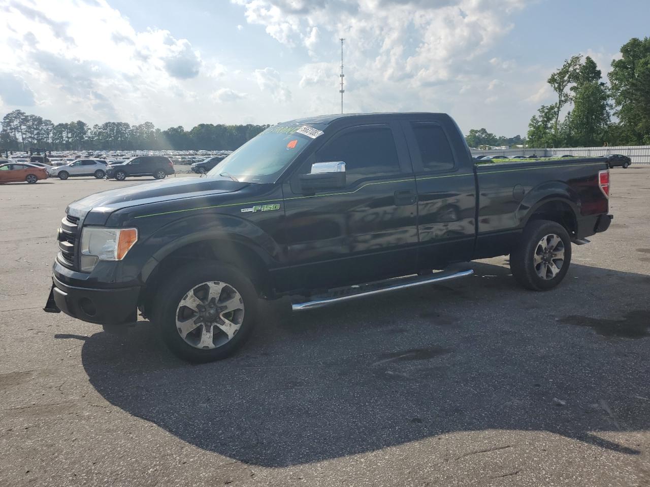FORD F-150 SUPER CAB