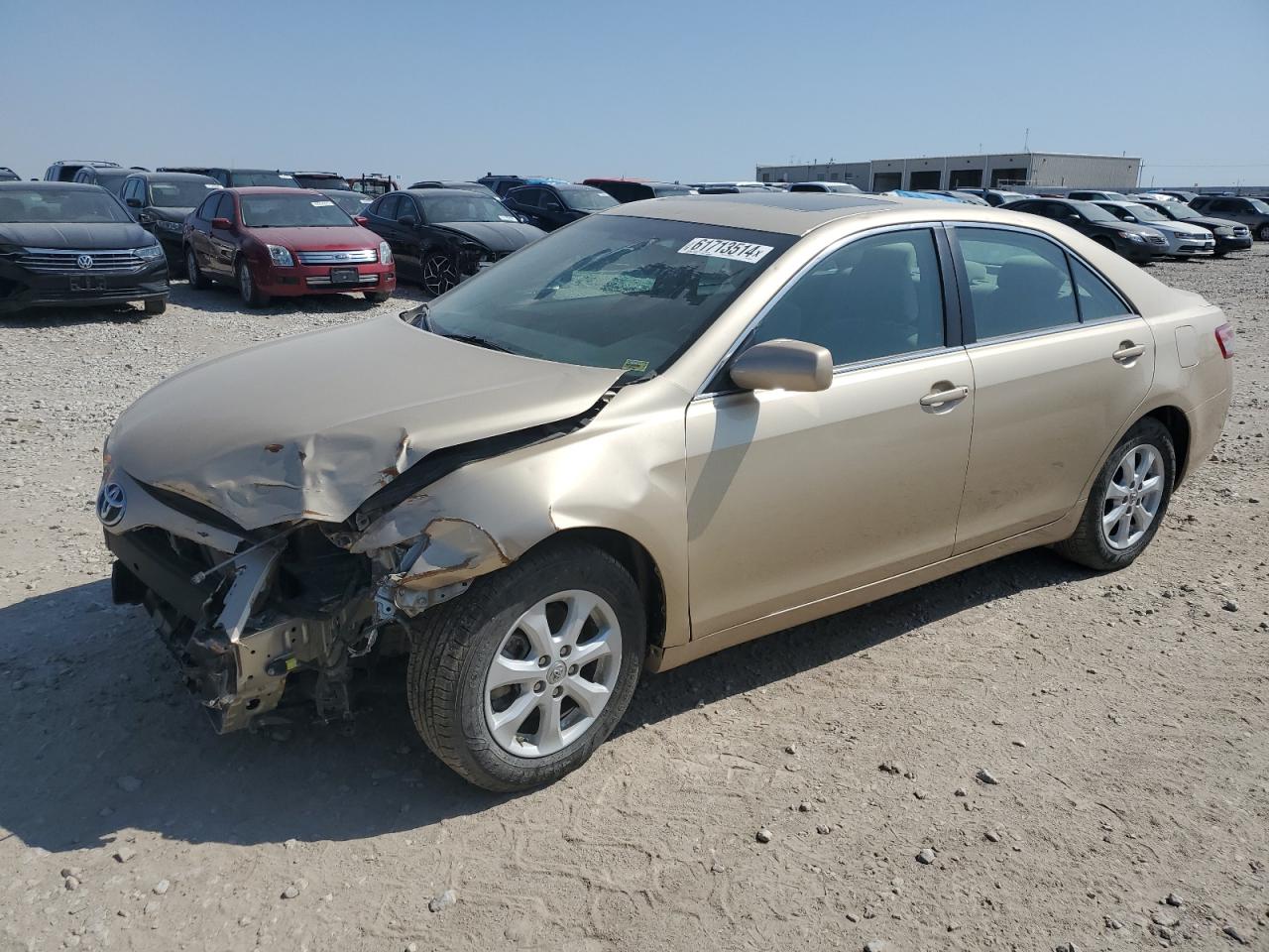 TOYOTA CAMRY BASE