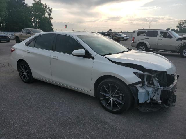 Vin: 4t1bf1fkxhu442581, lot: 57202645, toyota camry le 20174