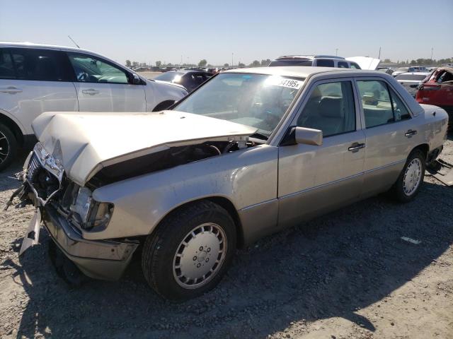 MERCEDES-BENZ 300 E 1991 gold  gas WDBEA30D1MB497396 photo #1