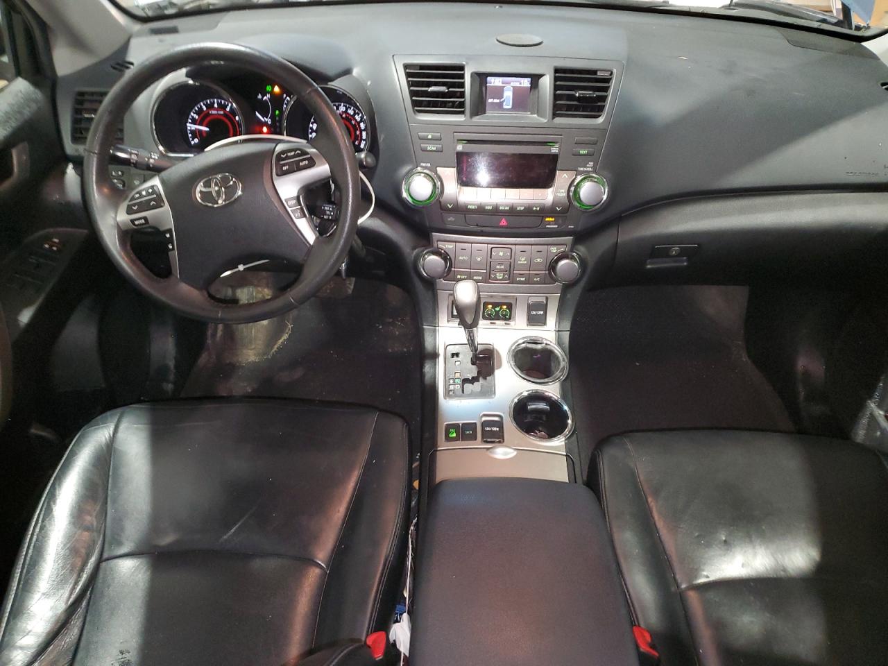 TOYOTA HIGHLANDER BASE