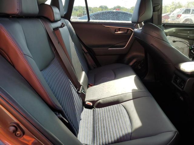 2025 TOYOTA RAV4 XSE - JTME6RFV2SJ064551