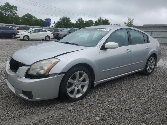 NISSAN MAXIMA SE