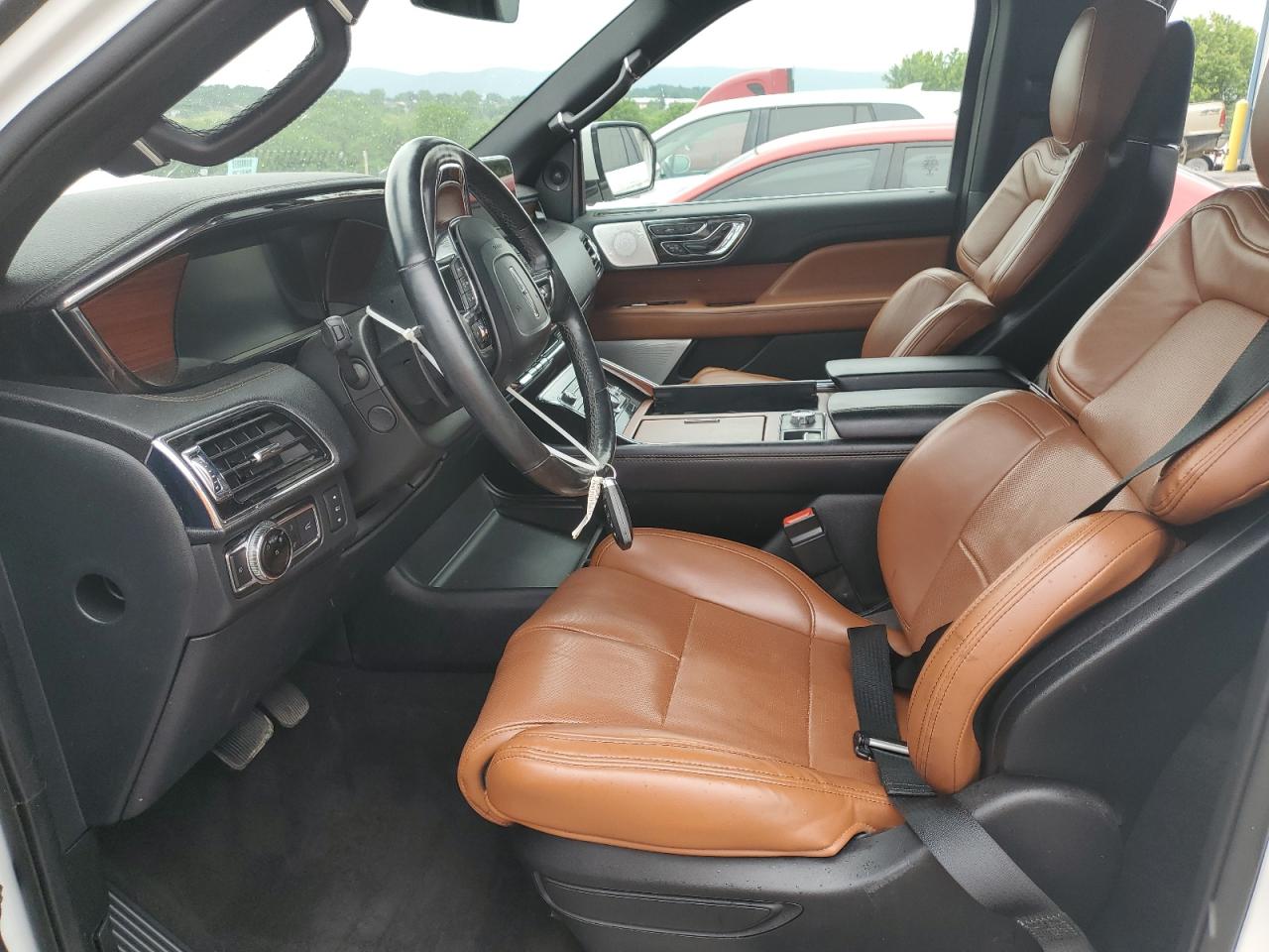 LINCOLN NAVIGATOR RESERVE