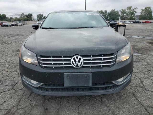 2015 VOLKSWAGEN PASSAT S - 1VWAT7A32FC089040
