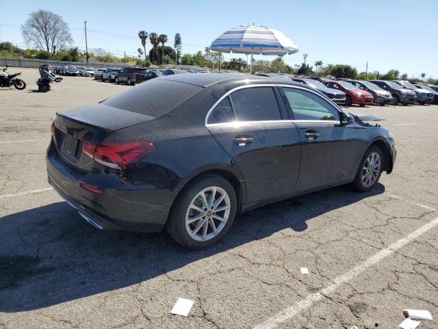 Vin: wdd3g4eb7kw027101, lot: 53363185, mercedes-benz a-class 220 20193