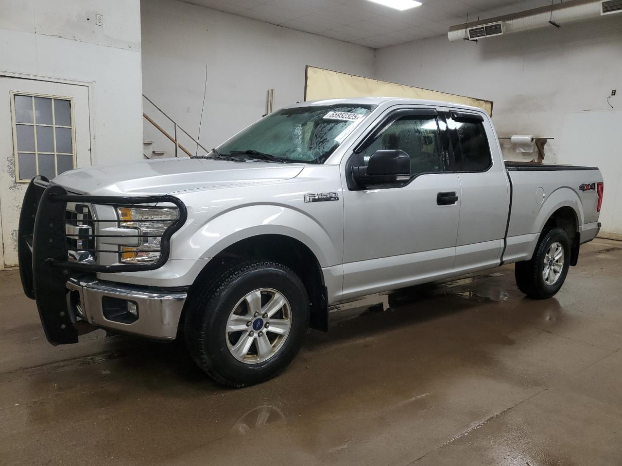 FORD F-150 SUPER CAB