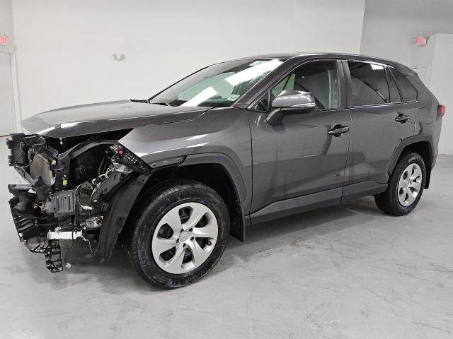 Vin: 2t3k1rfv1nc195740, lot: 57598645, toyota rav4 le 2022 img_1