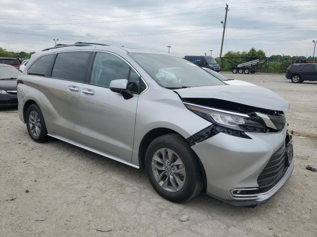 2022 TOYOTA SIENNA XLE 5TDYRKEC2NS119776