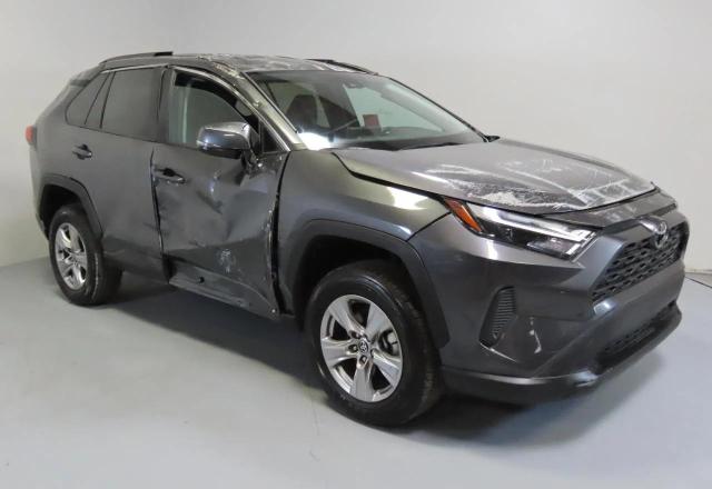 Vin: 2t3w1rfv3rw332361, lot: 58862535, toyota rav4 xle 2024 img_1