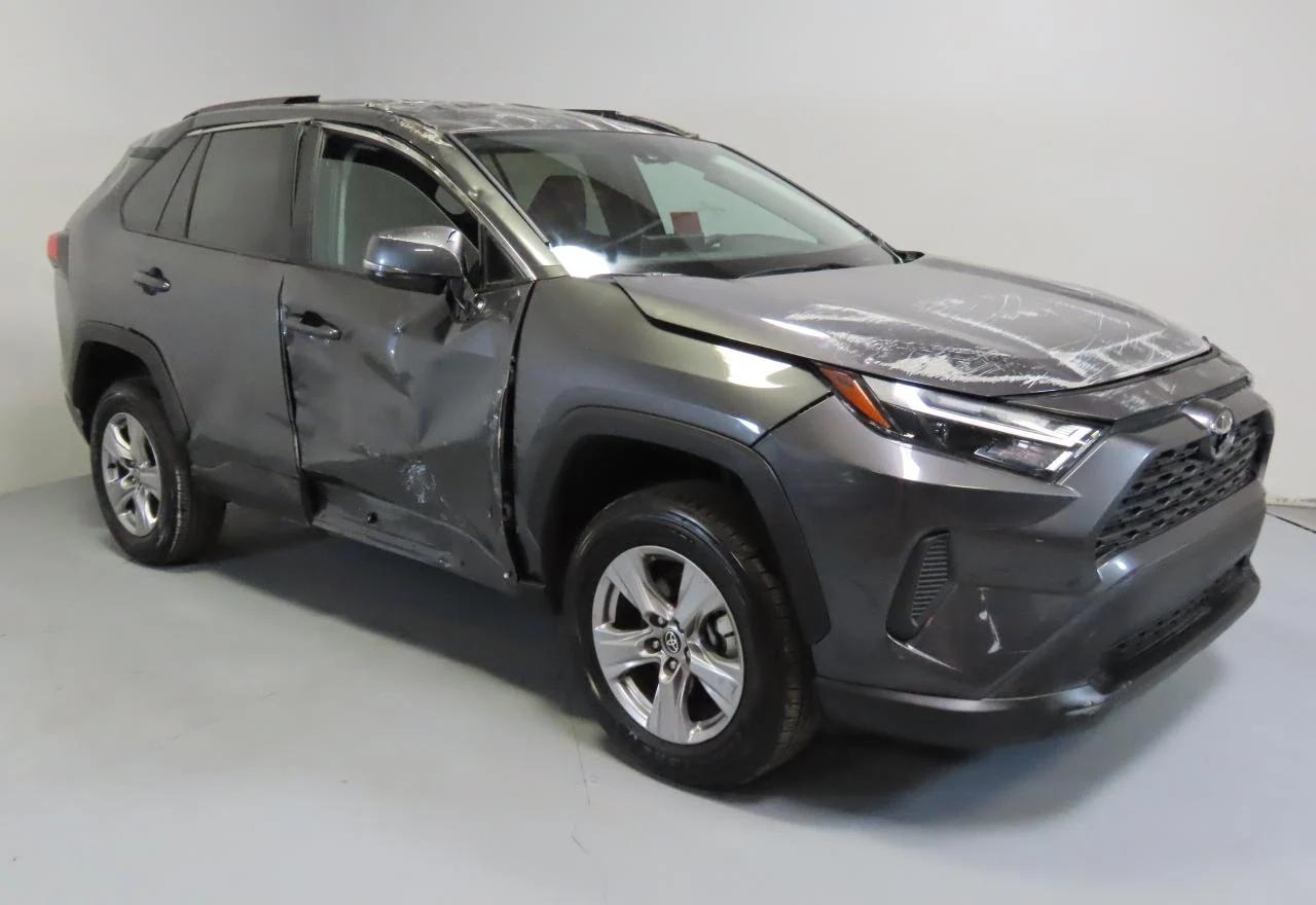 TOYOTA RAV4 XLE