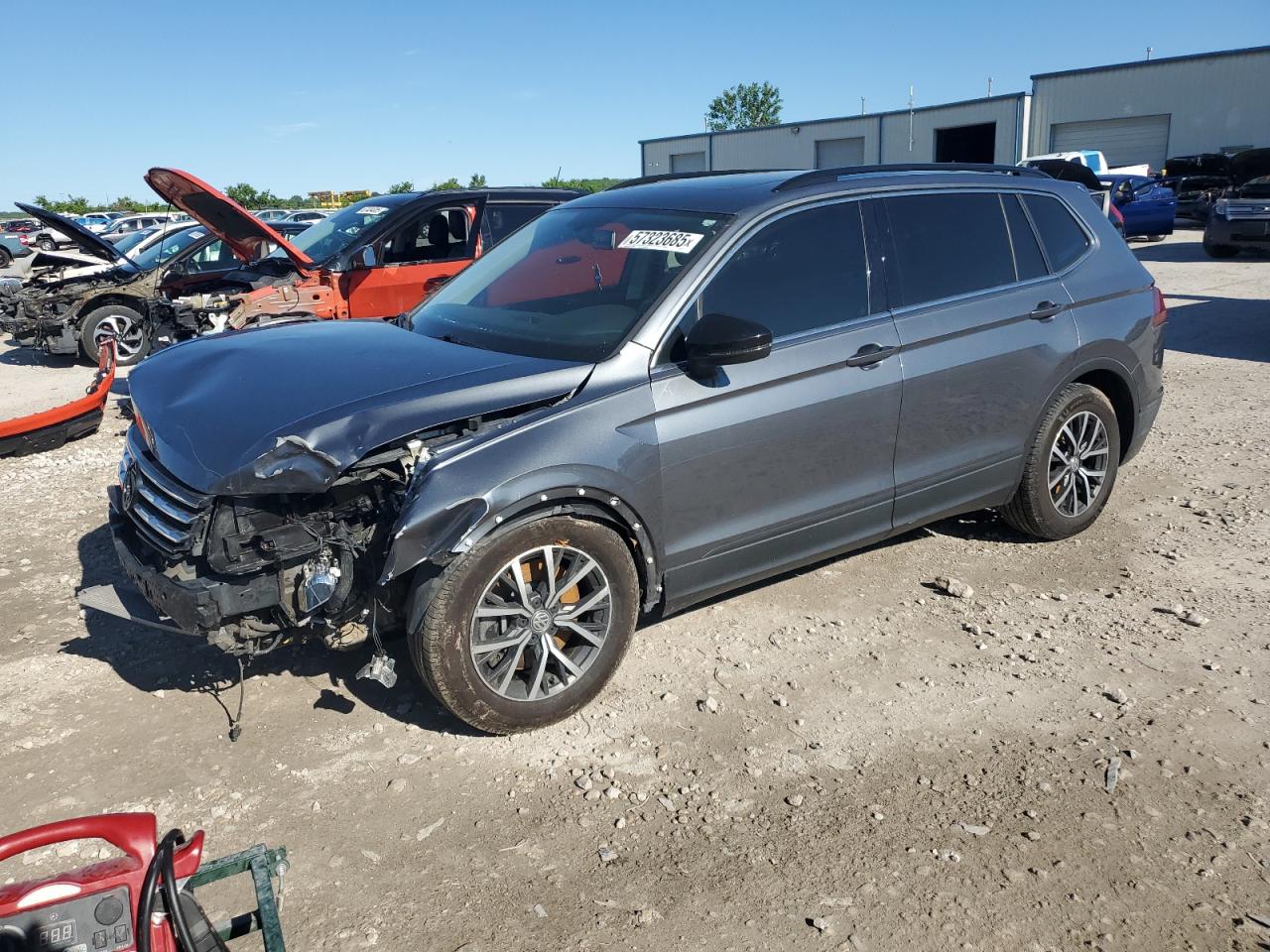 VOLKSWAGEN TIGUAN SE