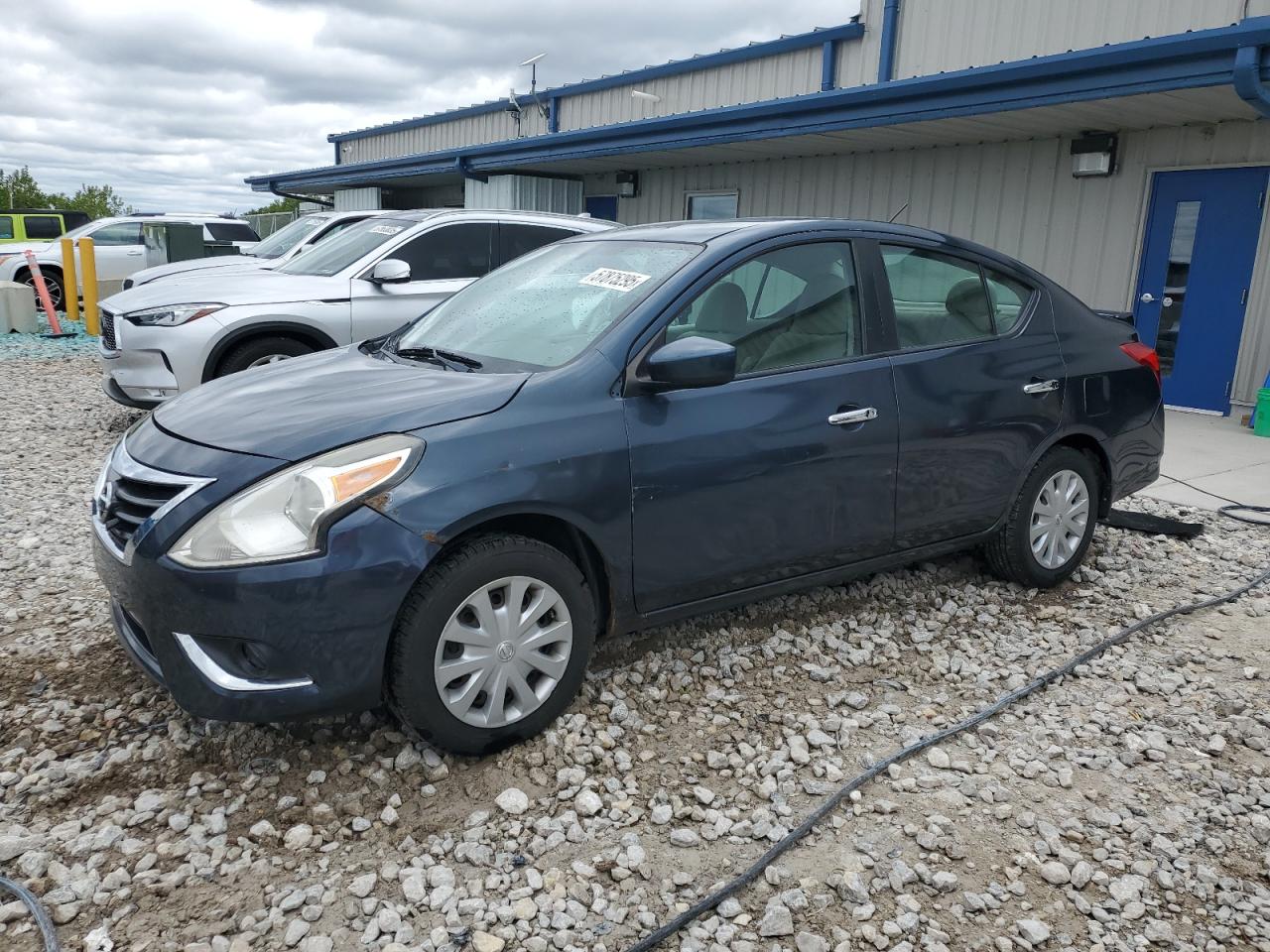 NISSAN VERSA S