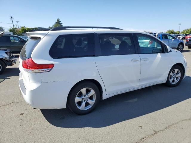 Vin: 5tdkk3dc5cs224939, lot: 57910645, toyota all models le 20123