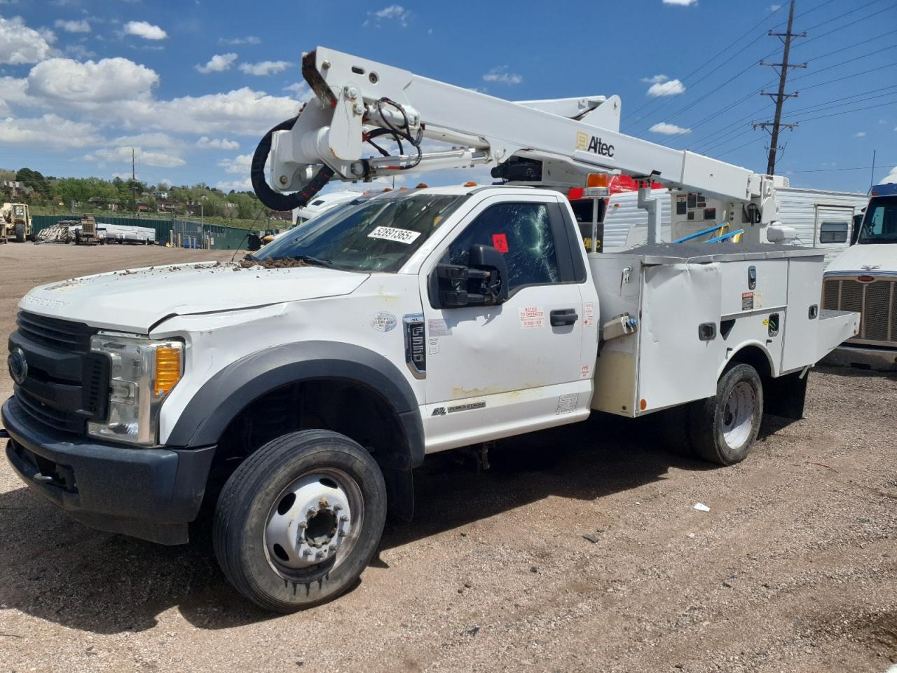 FORD F-550 SUPER DUTY