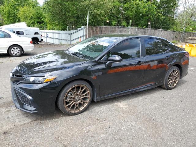 Vin: 4t1t11bk0pu088917, lot: 57690255, toyota camry se night shade 2023 img_1