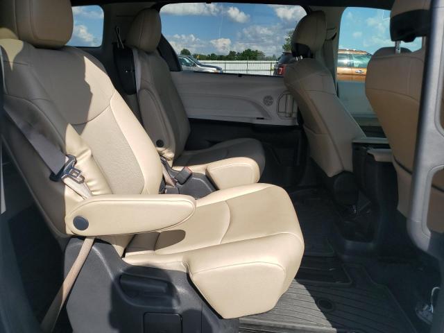 2022 TOYOTA SIENNA XLE - 5TDJRKEC4NS088614