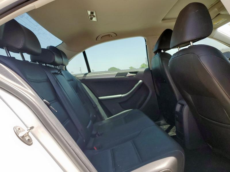 2017 VOLKSWAGEN JETTA SE - 3VWDB7AJ3HM407991